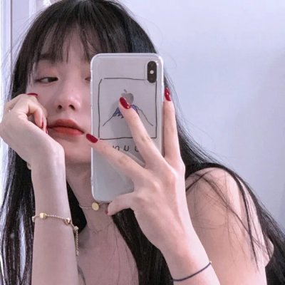 魔镜魔镜变变变高清封面