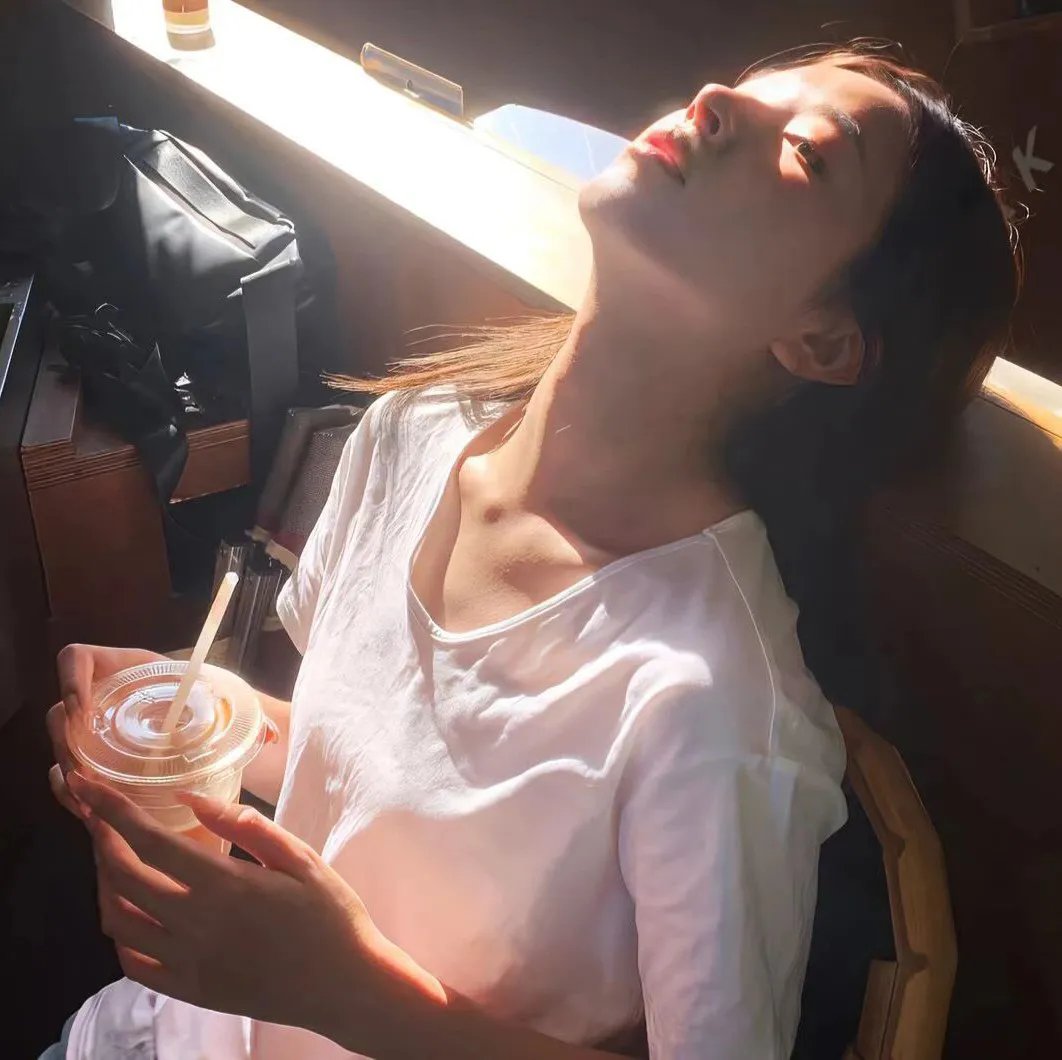 恶魔奶爸高清封面